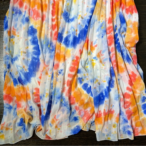 Cartoon Tie Dye Shift Dress - Picture 8 of 12